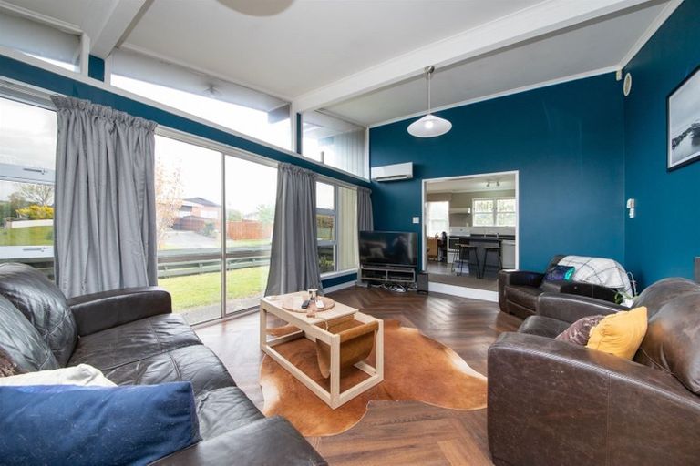 Photo of property in 27 Dewe Avenue, Feilding, 4702