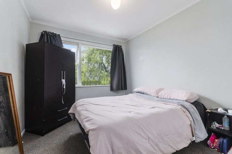 Photo of property in 24 Ronald Place, Manurewa, Auckland, 2102