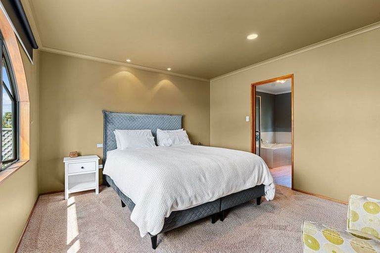 Photo of property in 3b Barrett Street, Westown, New Plymouth, 4310