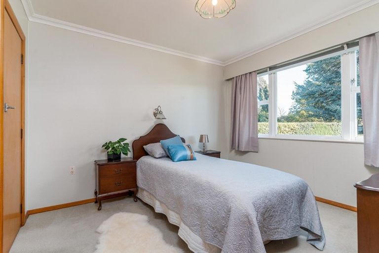 Photo of property in 73 Park Road, Carterton, 5713