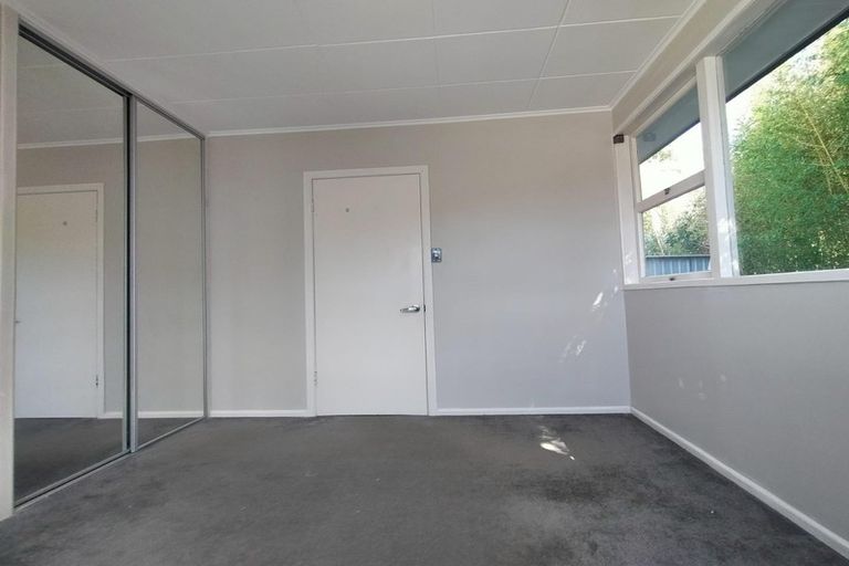 Photo of property in 1/39 St Peters Street, Northcote, Auckland, 0627
