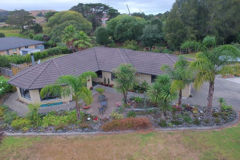 Photo of property in 8 Puhoi Close, Puhoi, Warkworth, 0994