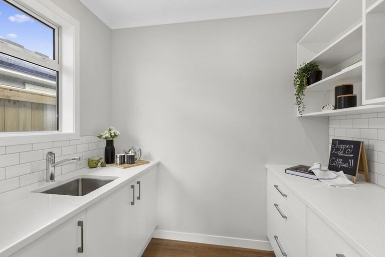 Photo of property in 24a Kauri Street, Taradale, Napier, 4112