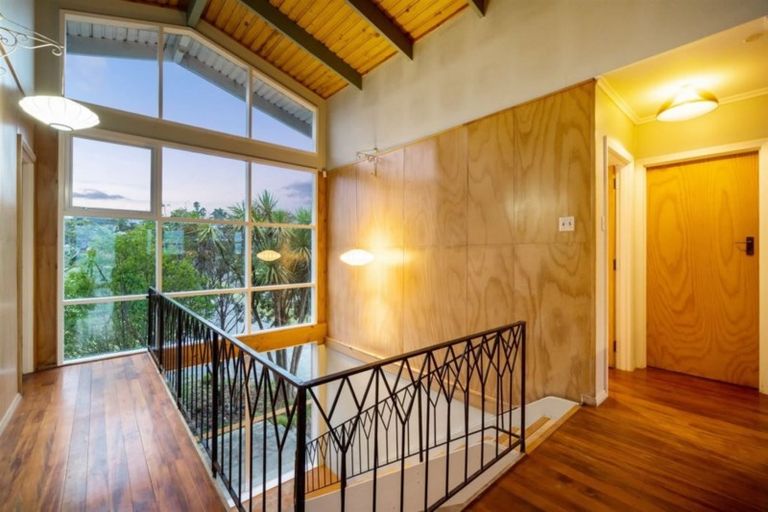 Photo of property in 66 Tindalls Bay Road, Tindalls Beach, Whangaparaoa, 0930