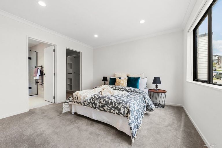 Photo of property in 13 Morepork Street, Flat Bush, Auckland, 2019