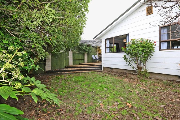 Photo of property in 3 Ryan Crescent, Greenmeadows, Napier, 4112