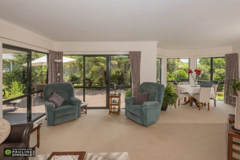 Photo of property in 12 Oakwood Rise, Ngararatunua, Whangarei, 0176