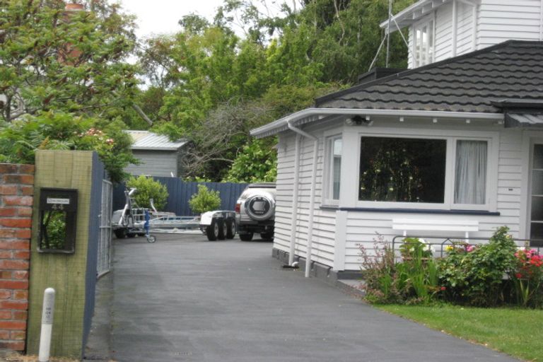 Photo of property in 44 Celia Street, Redcliffs, Christchurch, 8081