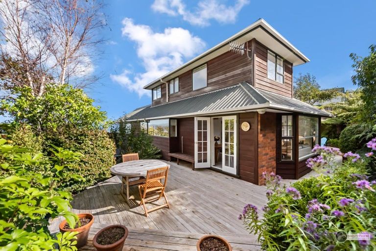 Photo of property in 94 Viewmont Drive, Harbour View, Lower Hutt, 5010