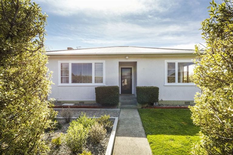 Photo of property in 25 Forbury Avenue, Takaro, Palmerston North, 4412