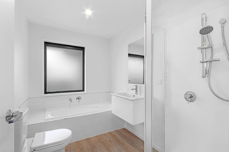 Photo of property in 6 Weaver Street, Woodend, 7691