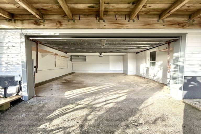 Photo of property in 9 Damian Grove, Waterloo, Lower Hutt, 5011