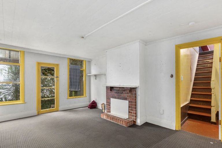 Photo of property in 132 Queen Street, North Dunedin, Dunedin, 9016