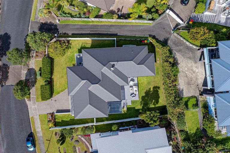 Photo of property in 56 Grovenor Drive, Orewa, 0931