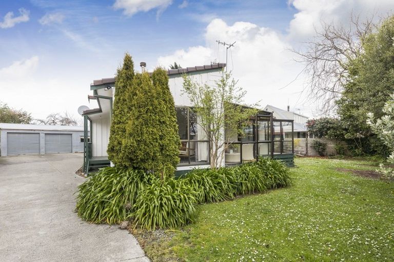 Photo of property in 14 Meadowbrook Drive, Cloverlea, Palmerston North, 4412