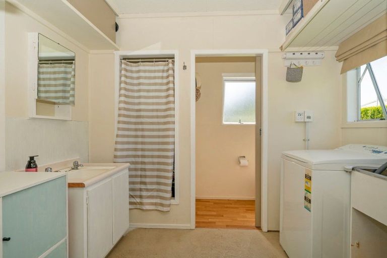 Photo of property in 21 Dawn Avenue, Hahei, Whitianga, 3591