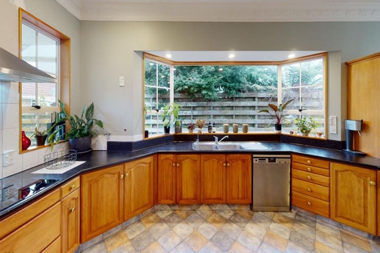 Photo of property in 153/155 High Street, Bulls, 4818