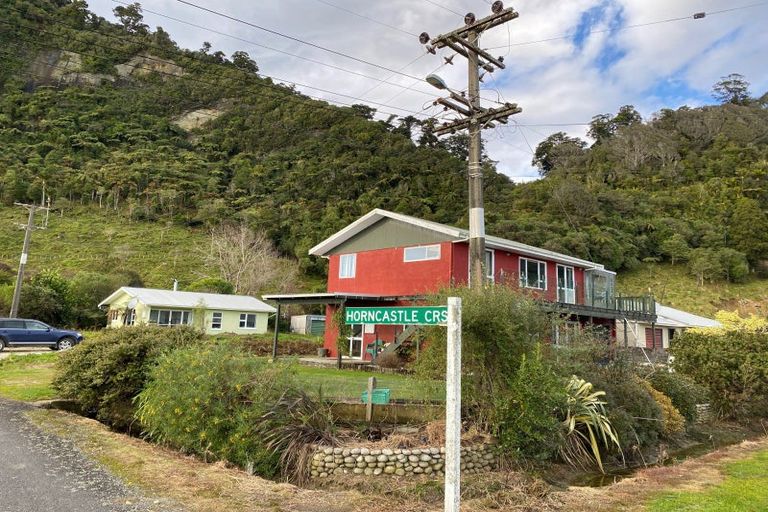 Photo of property in 2 Horncastle Crescent, Little Wanganui, Karamea, 7893