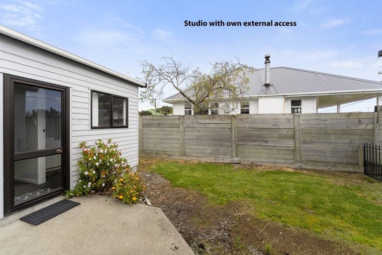 Photo of property in 52 Hinemoa Street, Paraparaumu, 5032