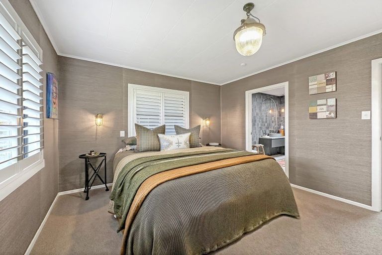 Photo of property in 1 Nisbet Terrace, Kinloch, Taupo, 3377