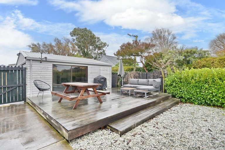 Photo of property in 25 Mackworth Street, Woolston, Christchurch, 8062