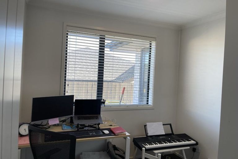 Photo of property in 1 Verdot Close, Kumeu, 0810