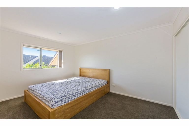Photo of property in 33 Fingal Way, Gulf Harbour, Whangaparaoa, 0930
