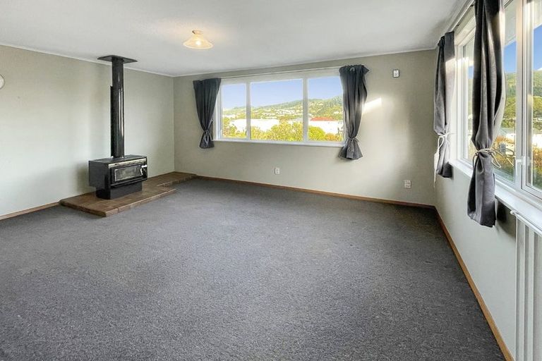 Photo of property in 15 Anthony Street, Tawa, Wellington, 5028