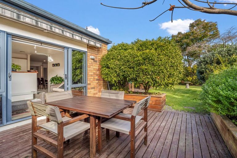 Photo of property in 16 Saint Kilda Place, Papamoa Beach, Papamoa, 3118