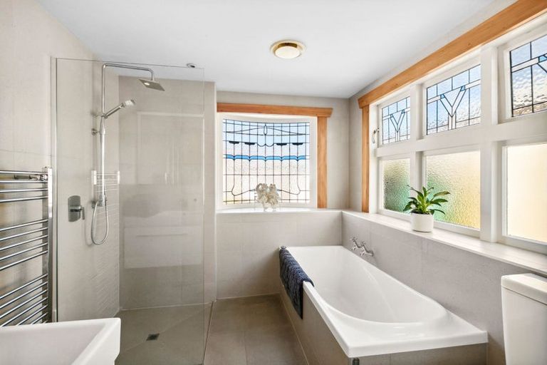 Photo of property in 27a Bayly Road, Moturoa, New Plymouth, 4310