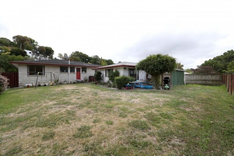 Photo of property in 3 Toop Street, Havelock North, 4130