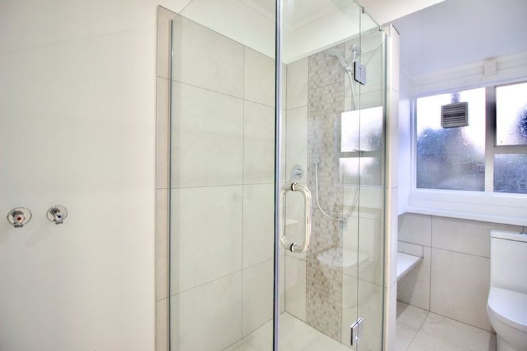 Photo of property in 202 Manuka Road, Bayview, Auckland, 0629