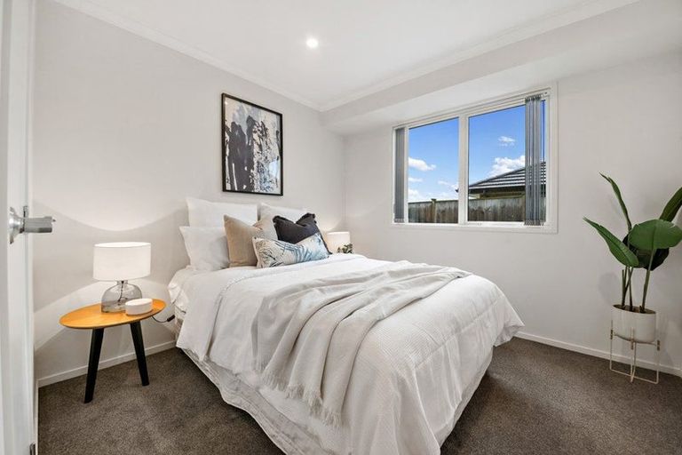 Photo of property in 17 Tawhiti Road, Pukekohe, 2120