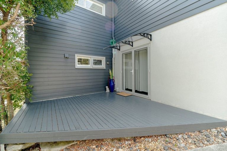 Photo of property in 1/11 Garmons Way, Castor Bay, Auckland, 0620