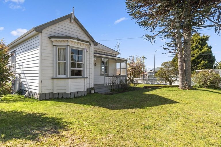 Photo of property in 14 Featon Road, Waihi, 3610