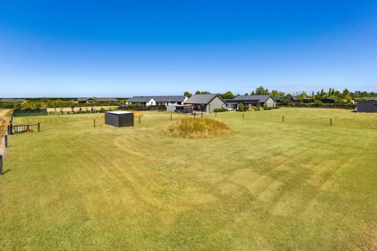 Photo of property in 10 Landsborough Drive, Darfield, 7571