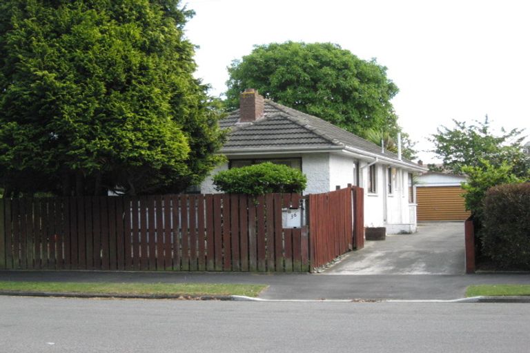 Photo of property in 36 Kendal Avenue, Burnside, Christchurch, 8053