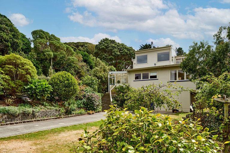 Photo of property in 24 Raroa Place, Pukerua Bay, 5026