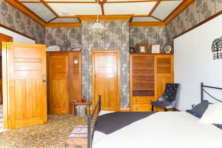 Photo of property in 39 Guy Street, Dannevirke, 4930