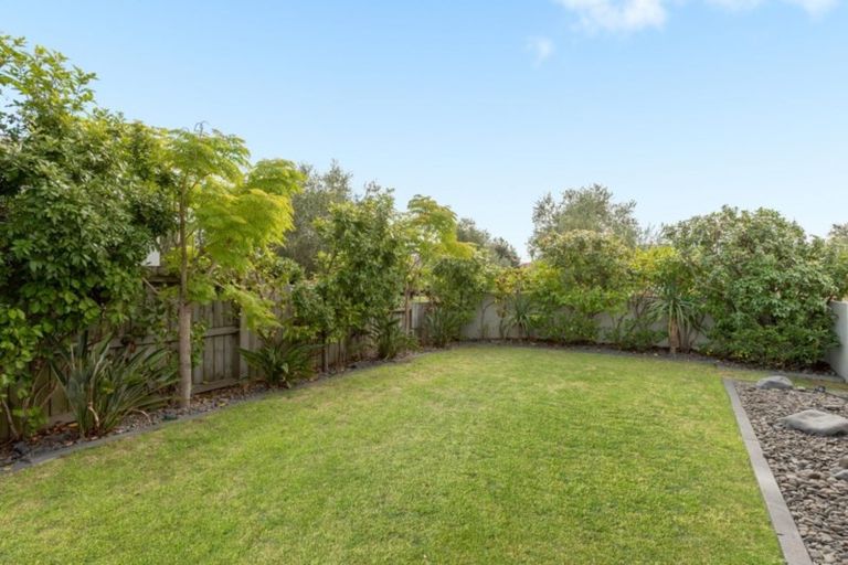 Photo of property in 2 Lamia Grove, Papamoa Beach, Papamoa, 3118