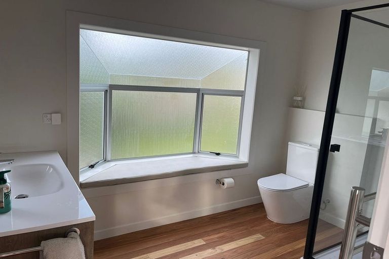 Photo of property in 3/19 Cresta Avenue, Beach Haven, Auckland, 0626