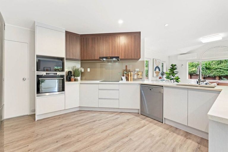 Photo of property in 26 Vintage Drive, Henderson, Auckland, 0612