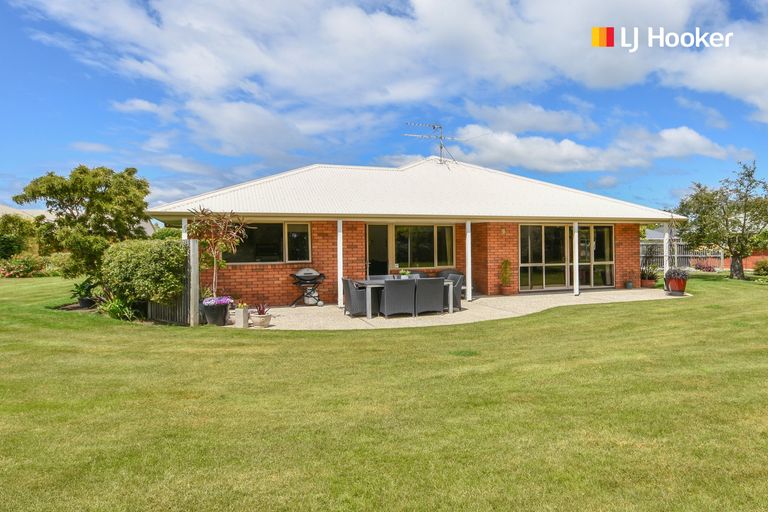 Photo of property in Willowfield Development, 6/80 Formby Street, Outram, 9019