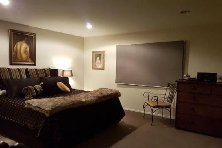 Photo of property in 14 Cole Thomas Place, Huntington, Hamilton, 3210