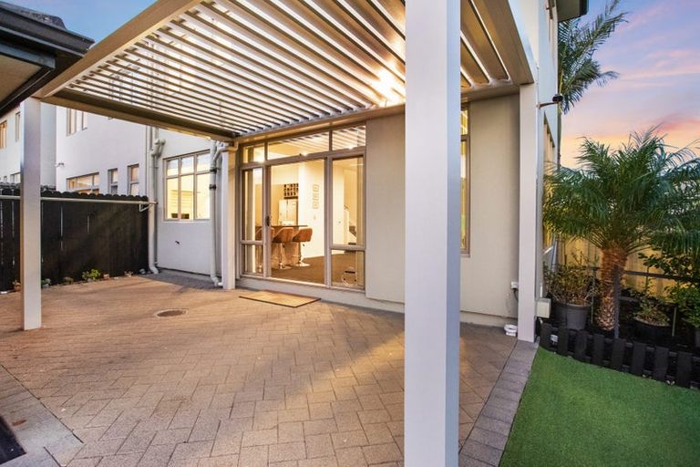 Photo of property in 137 Baverstock Road, Flat Bush, Auckland, 2016