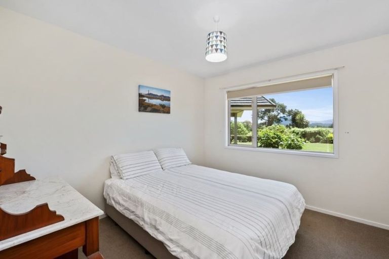 Photo of property in 33 Bodes Lane, Kinloch, Taupo, 3377