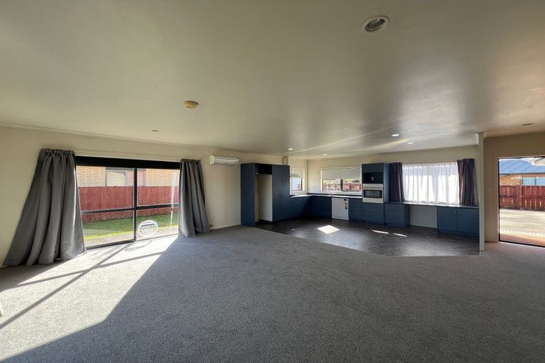 Photo of property in 19 Corsair Place, Melville, Hamilton, 3206