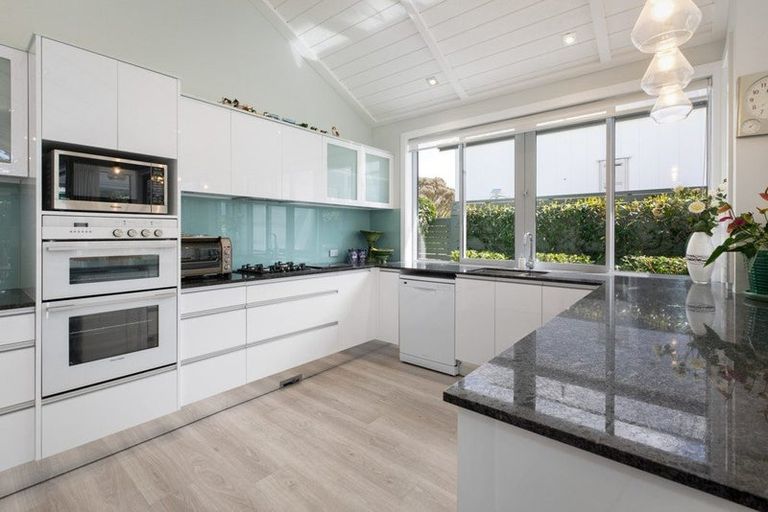 Photo of property in 7 Ian Place, Waihi Beach, 3611