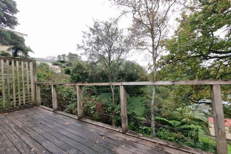 Photo of property in 37 Glenbervie Terrace, Thorndon, Wellington, 6011