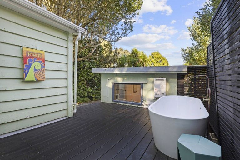 Photo of property in 34 Government Road, Raglan, 3225